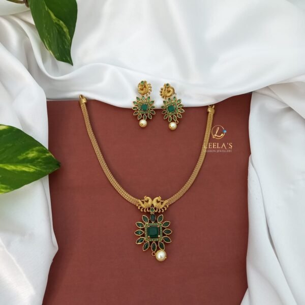 Premium Antique Finish Green Flower Choker CH301