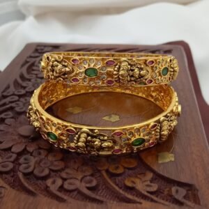 Bhavi Antique Finish Necklace (2 Bangles) BG253