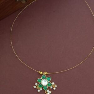 Cute Jadau Trillium Invisible Necklace Green NC9141